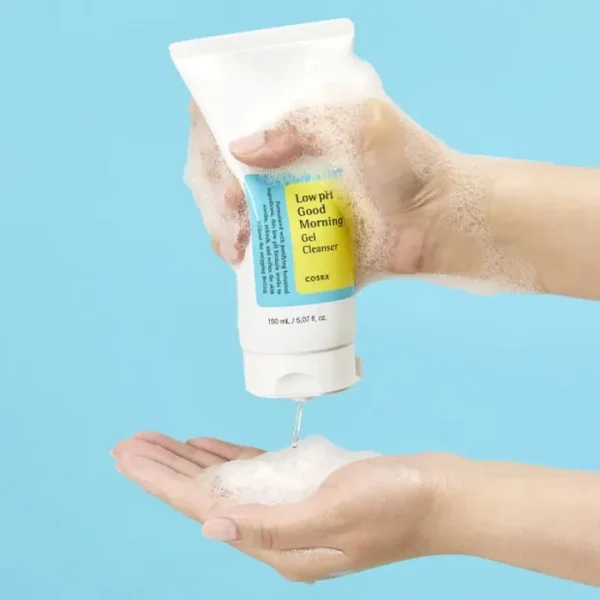 Low pH cleanser for sensitive skin